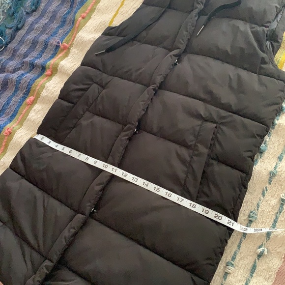 Jacqueline de Yong Black mid length vest - Picture 13 of 14